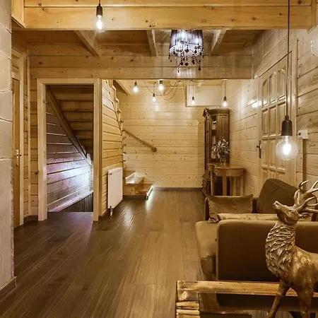 Franciszek Homestay